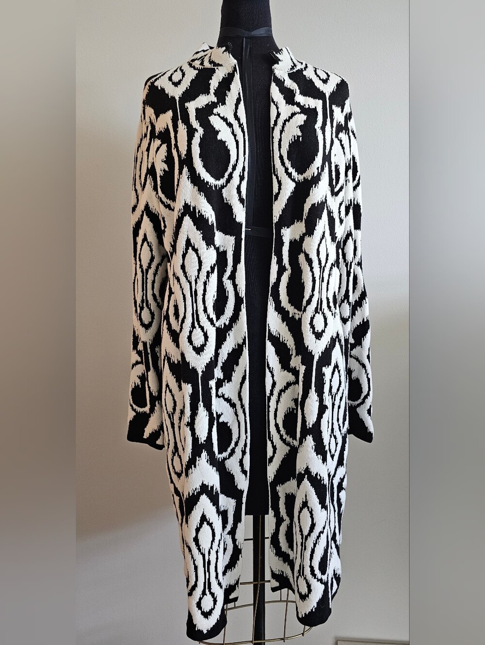 Chicos Black & White Patterned Open Front Women's Sweater Cardigan